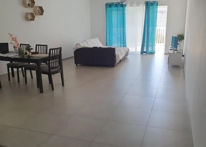 Gazde/Camere de închiriat Flight